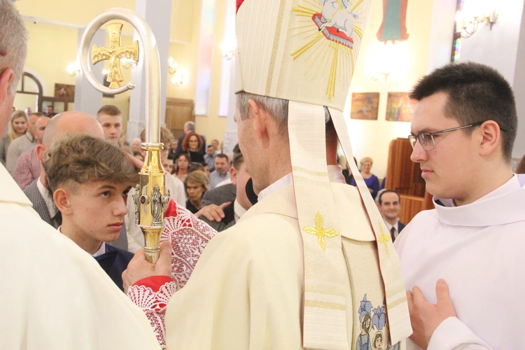 Bierzmowanie w Dębicy-Latoszynie 2024