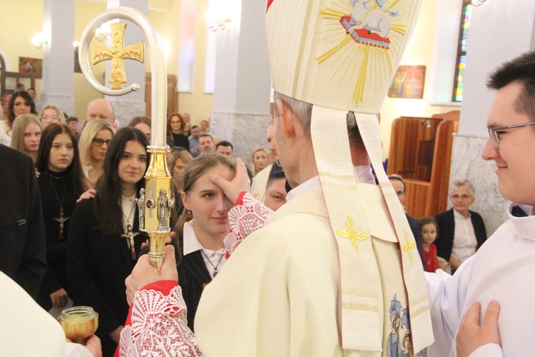 Bierzmowanie w Dębicy-Latoszynie 2024