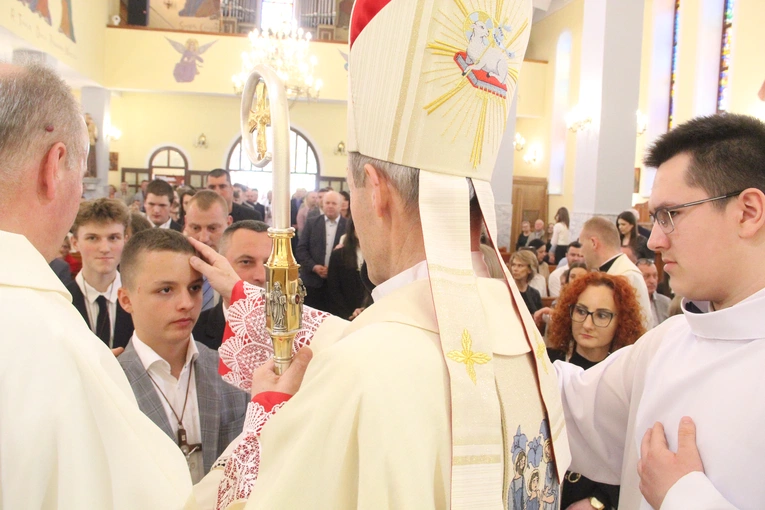 Bierzmowanie w Dębicy-Latoszynie 2024