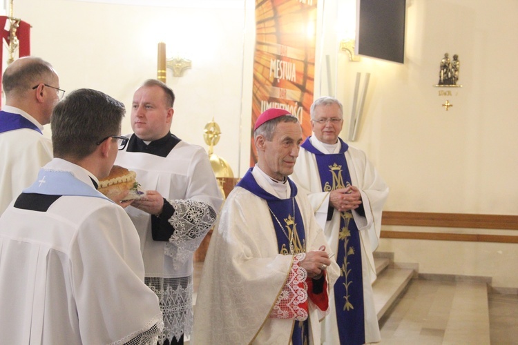 Bierzmowanie u Matki Bożej Anielskiej w Dębicy