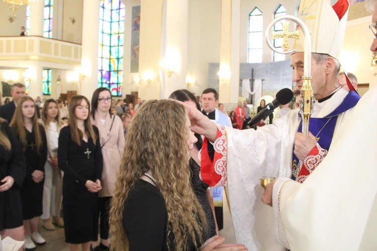 Bierzmowanie u Matki Bożej Anielskiej w Dębicy