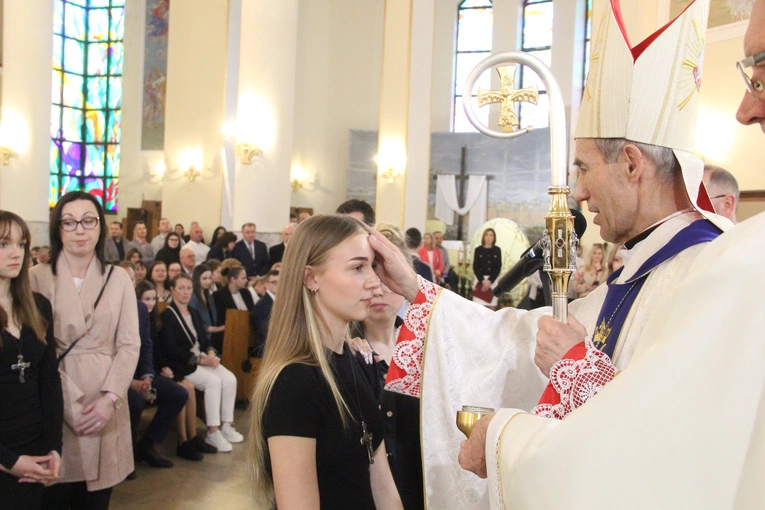 Bierzmowanie u Matki Bożej Anielskiej w Dębicy