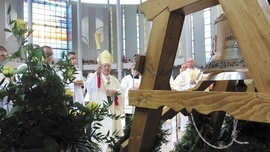 	Poświęcenie Dzwonów Nadziei w sanktuarium Bożego Miłosierdzia w Łagiewnikach.