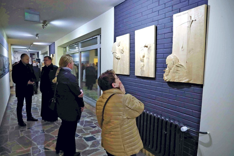 Kolekcję dzieł sztuki będzie można podziwiać do 16 października.