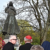 Kardynał prosił, by jak najczęściej modlić się słowami „Jezu, ufam Tobie” i dziękować Bogu za to, że otworzył ludziom drogę do nieba.