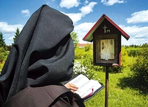 – Medytacja to relacja z Tym, o Którym wiemy, że nas miłuje. Chodzi o to, by bardziej kochać także czynem, niż wiele „rozumować” nad tekstem – mówi s. Jana Paula.