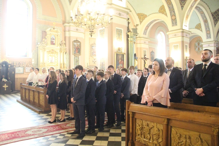 Bierzmowanie w Mikluszowicach 2024