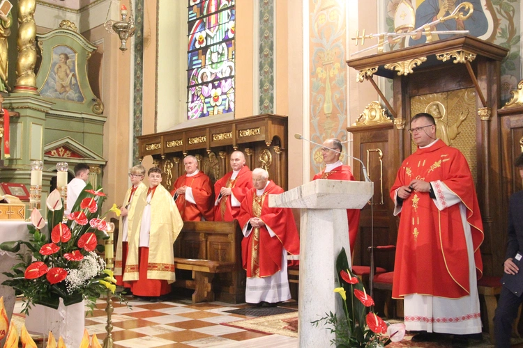 Bierzmowanie w Mikluszowicach 2024