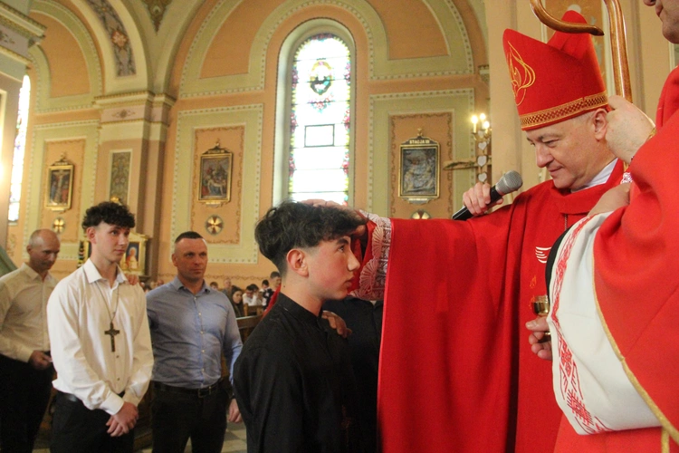 Bierzmowanie w Mikluszowicach 2024