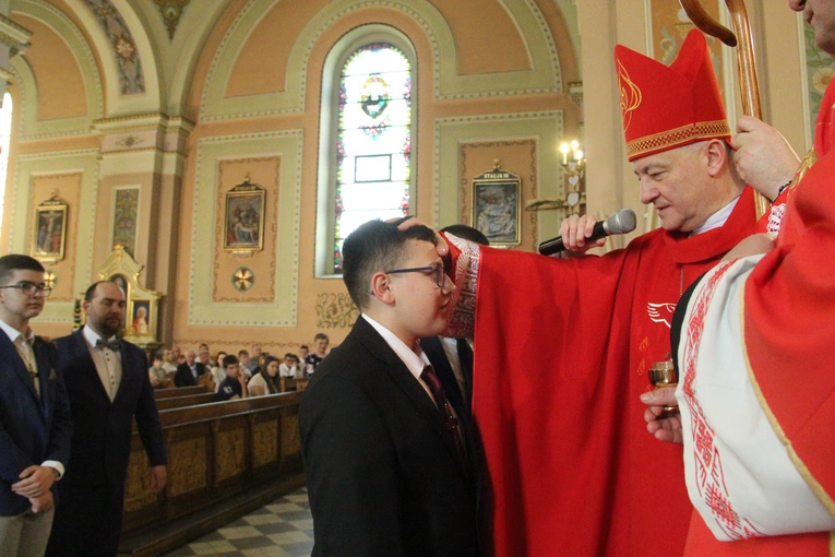 Bierzmowanie w Mikluszowicach 2024