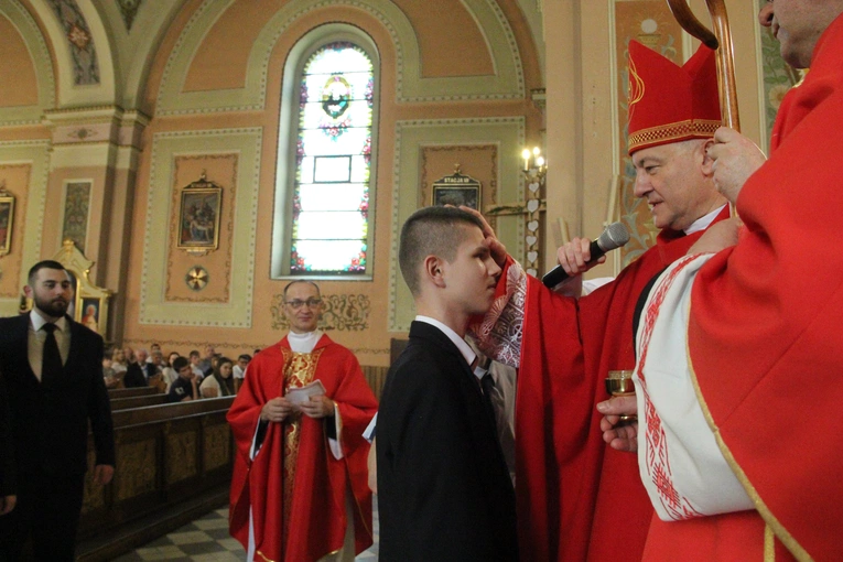 Bierzmowanie w Mikluszowicach 2024