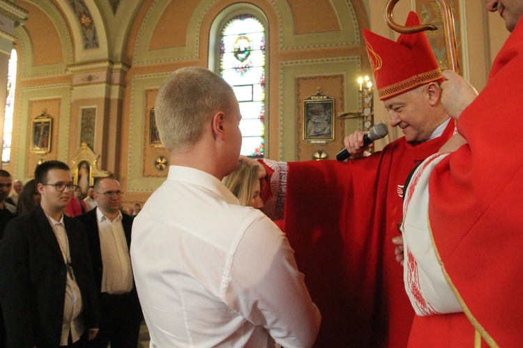 Bierzmowanie w Mikluszowicach 2024