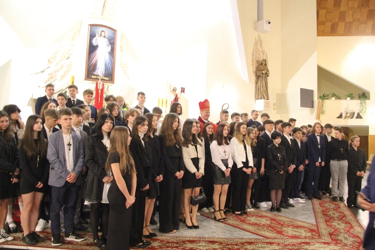 Tarnów. Bierzmowanie w Miłosierdziu Bożym