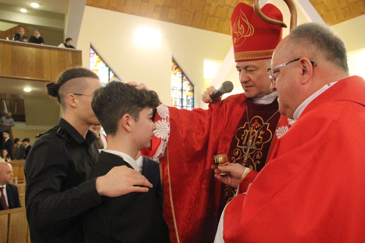Tarnów. Bierzmowanie w Miłosierdziu Bożym