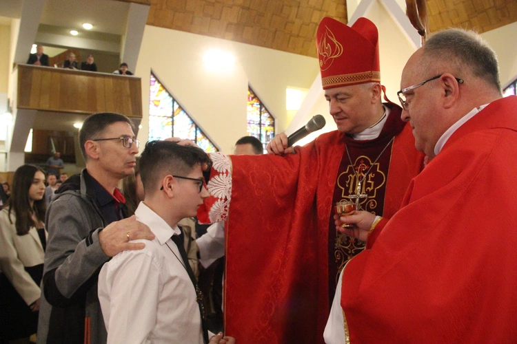 Tarnów. Bierzmowanie w Miłosierdziu Bożym