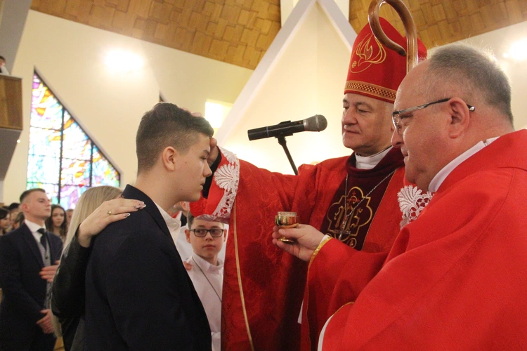 Tarnów. Bierzmowanie w Miłosierdziu Bożym