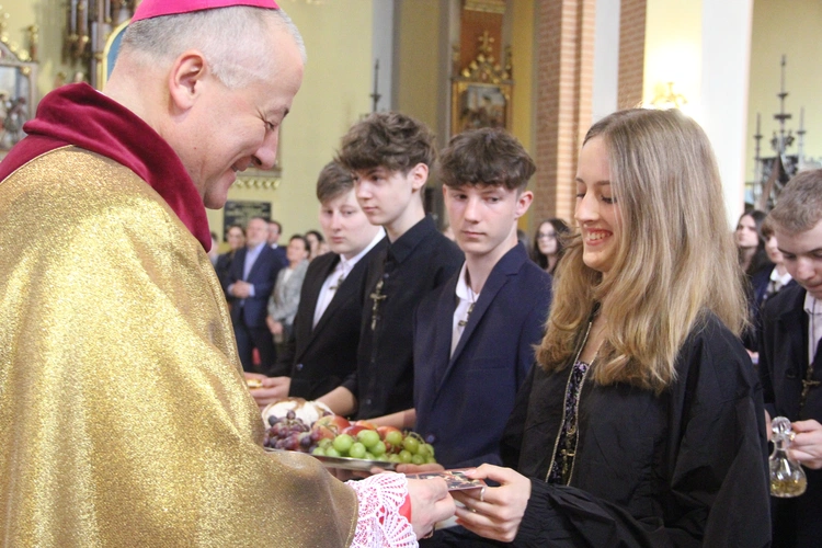 Tarnów. Bierzmowanie u misjonarzy