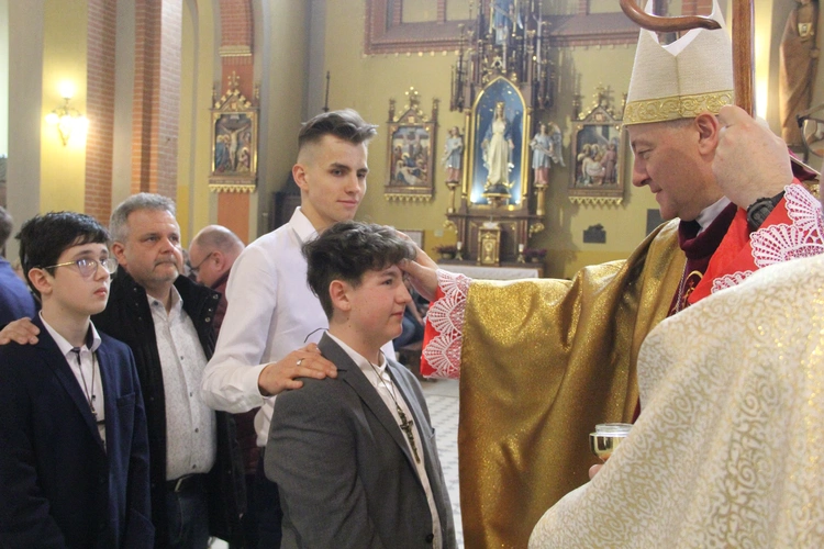 Tarnów. Bierzmowanie u misjonarzy