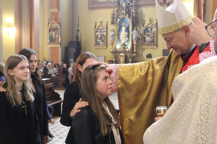 Tarnów. Bierzmowanie u misjonarzy