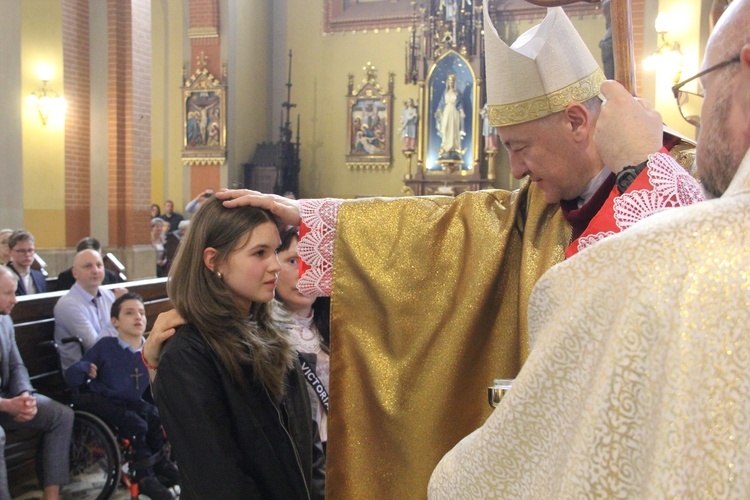 Tarnów. Bierzmowanie u misjonarzy