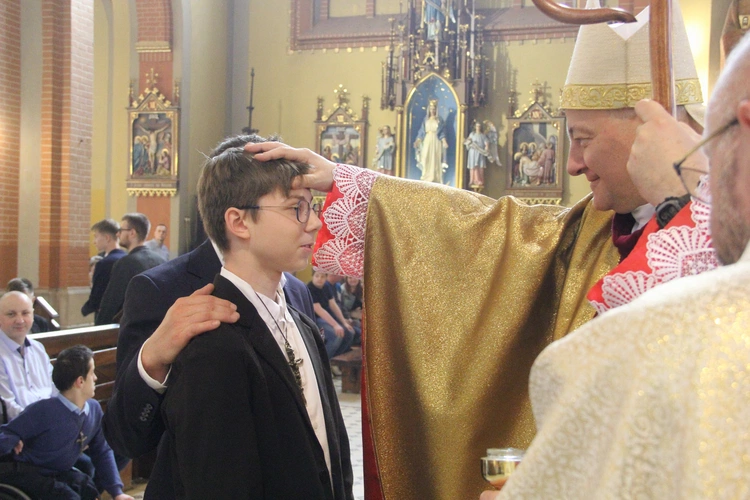 Tarnów. Bierzmowanie u misjonarzy