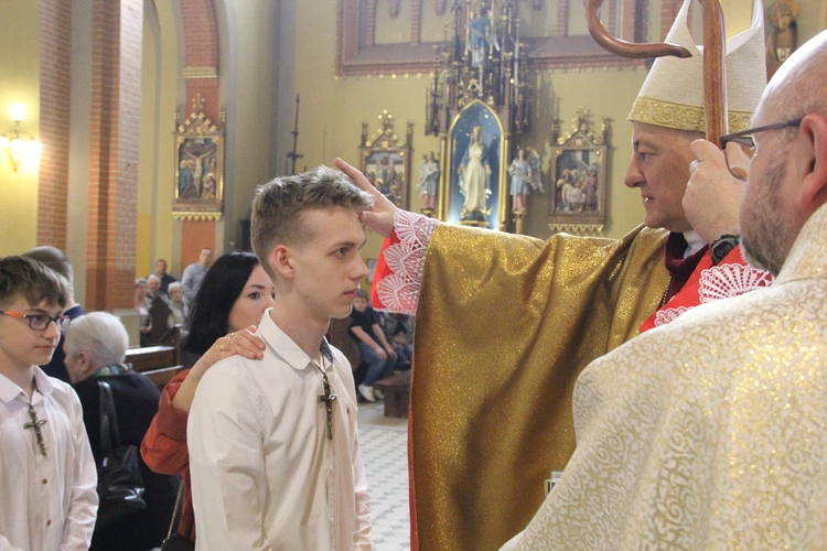 Tarnów. Bierzmowanie u misjonarzy
