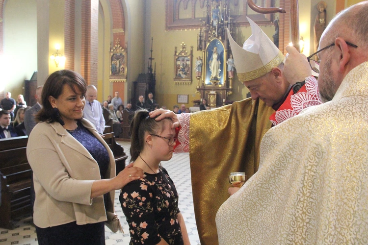 Tarnów. Bierzmowanie u misjonarzy