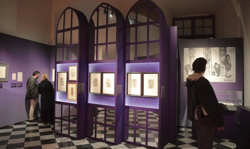 Część wystawy poświęcona motywom wawelskim w twórczości artysty.