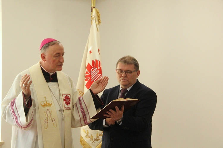 Tarnów. Poświęcenie nowej siedziby Caritas