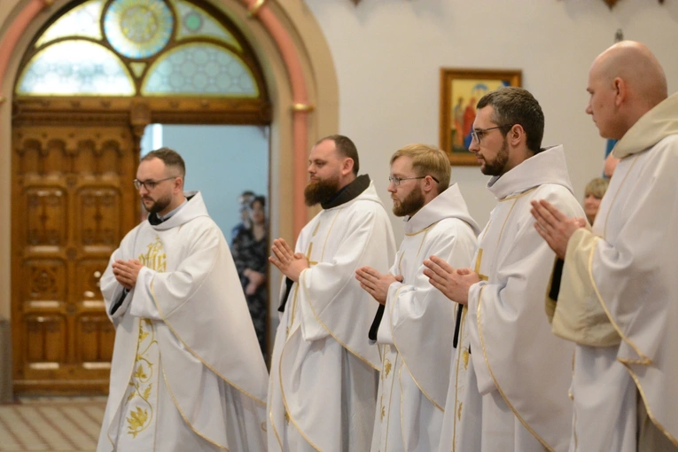 Święcenia kapłańskie u franciszkanów