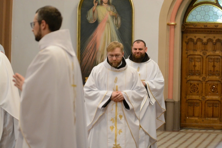 Święcenia kapłańskie u franciszkanów