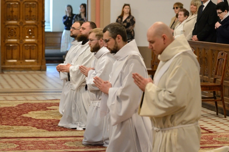 Święcenia kapłańskie u franciszkanów