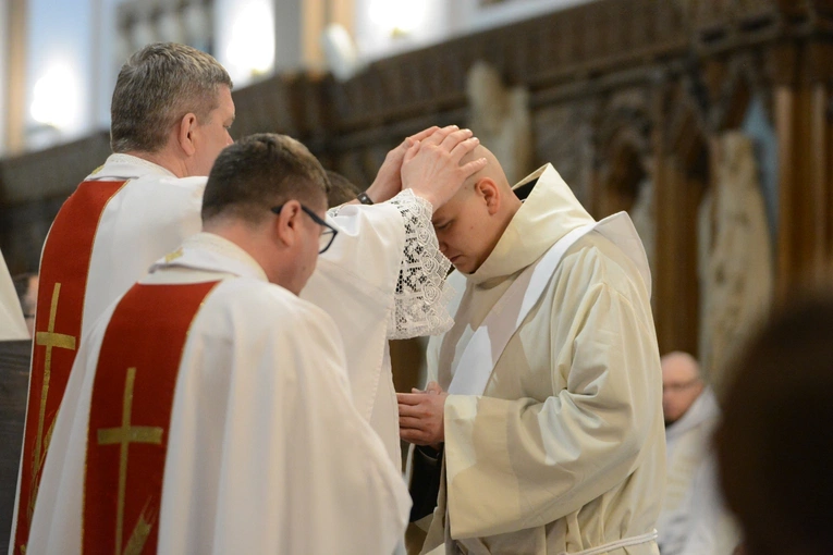 Święcenia kapłańskie u franciszkanów