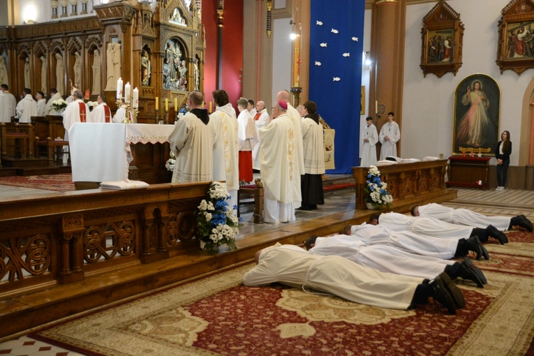 Święcenia kapłańskie u franciszkanów