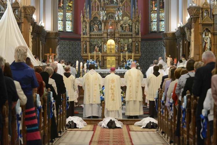 Święcenia kapłańskie u franciszkanów