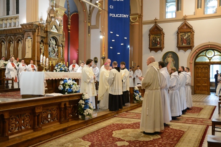 Święcenia kapłańskie u franciszkanów