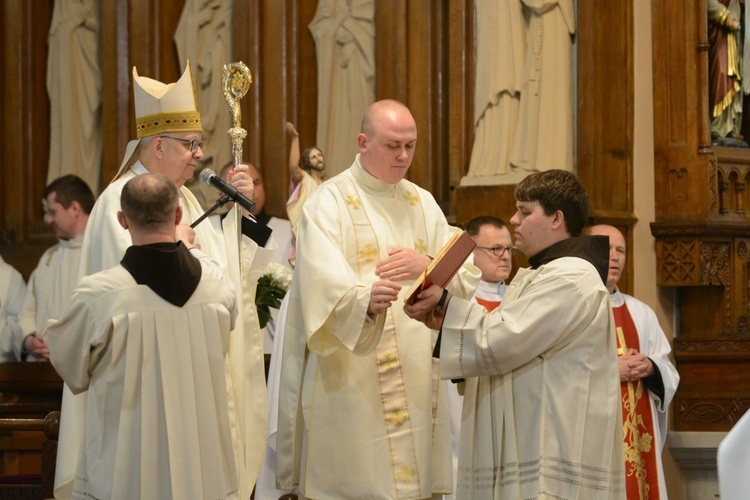 Święcenia kapłańskie u franciszkanów