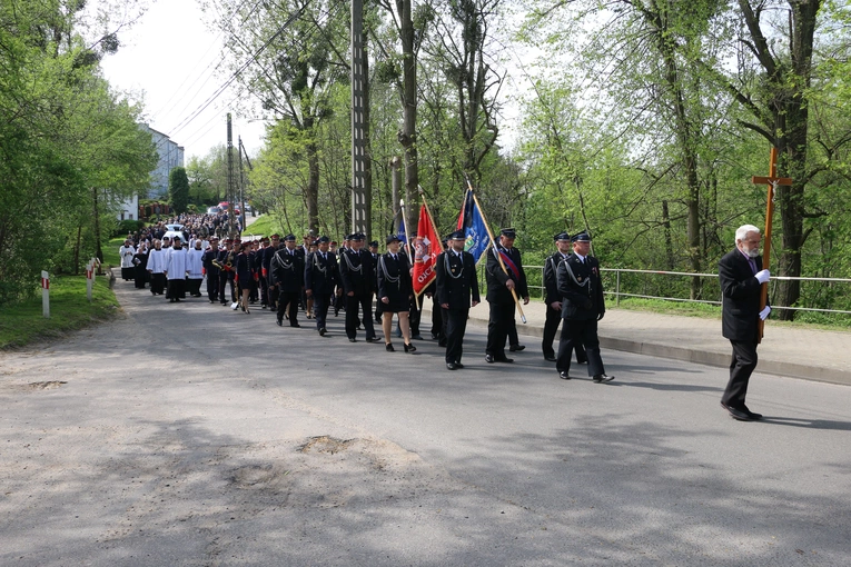Wyszogród. Pogrzeb ks. kan. Zenona Glicnera (1939-2024)