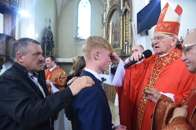 Bierzmowanie w Zasowie 2024