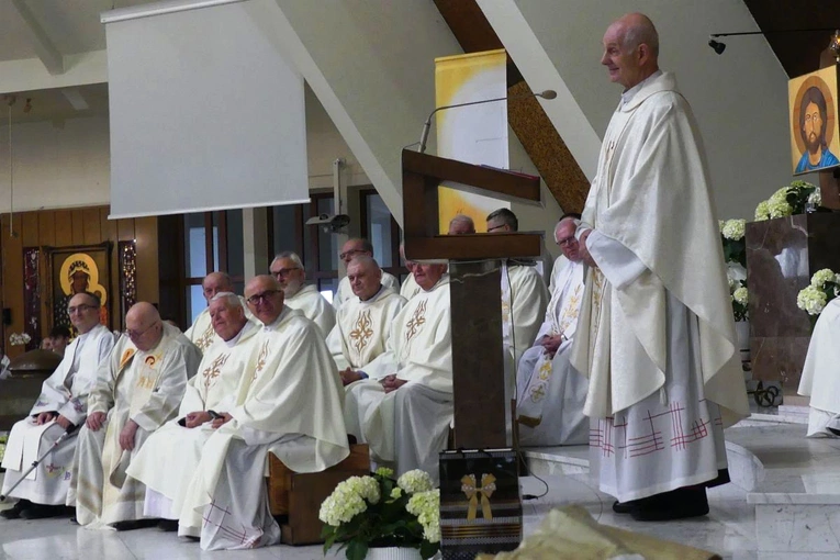 Złoty jubileusz kapłaństwa ks. prał. Stanisława Wawrzyńczyka z Aleksandrowic