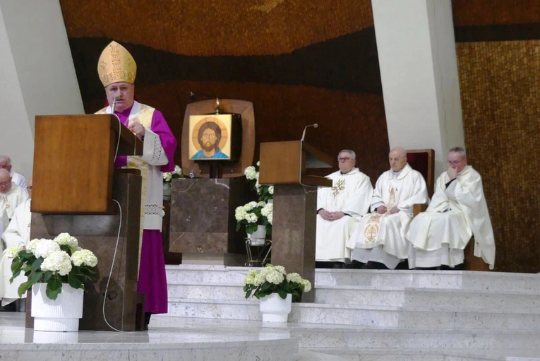 Złoty jubileusz kapłaństwa ks. prał. Stanisława Wawrzyńczyka z Aleksandrowic