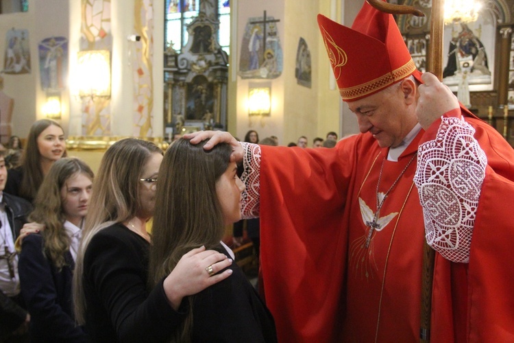 Bierzmowanie w Porąbce Uszewskiej 2024