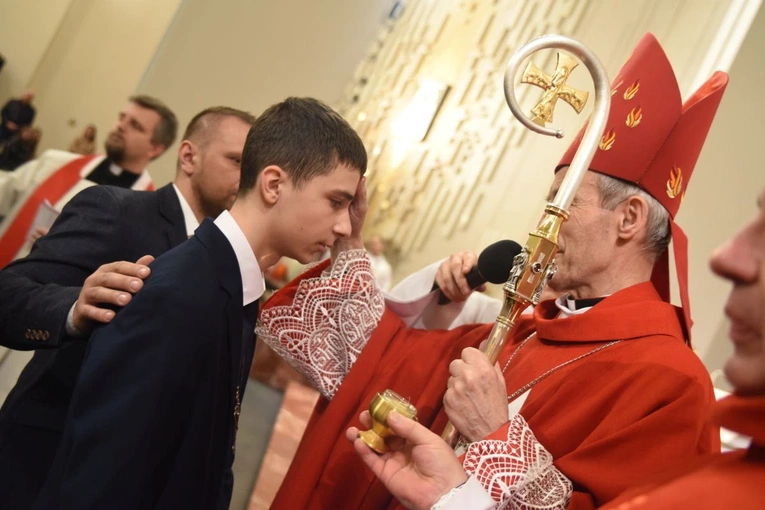 Bierzmowanie w parafii Ducha Świętego w Mielcu 2024