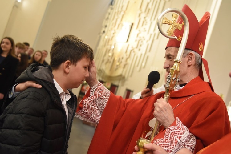 Bierzmowanie w parafii Ducha Świętego w Mielcu 2024