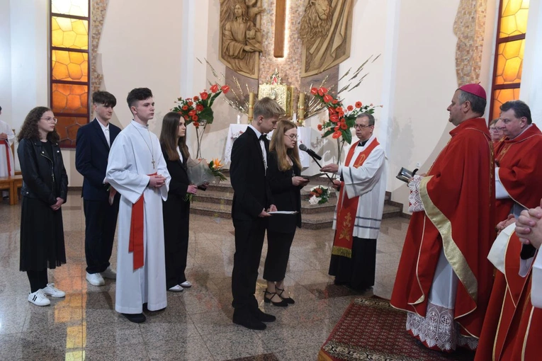 Bierzmowanie w Mielcu-Rzochowie 2024