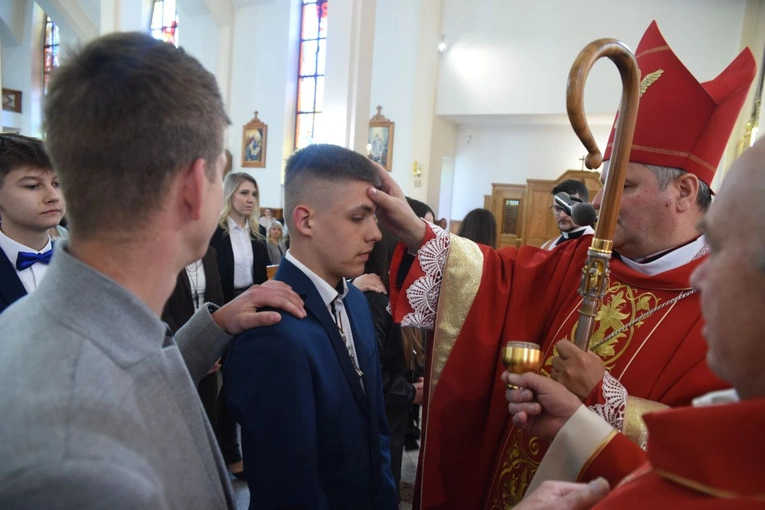 Bierzmowanie w Mielcu-Rzochowie 2024