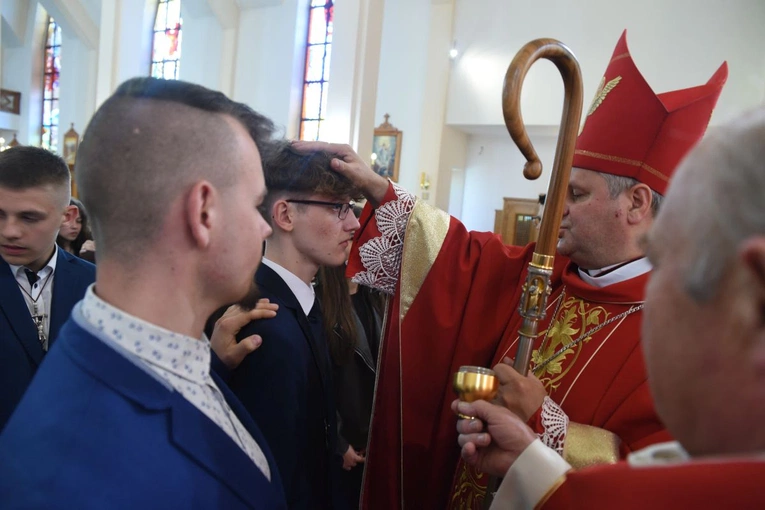 Bierzmowanie w Mielcu-Rzochowie 2024