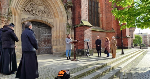 Publicznie czytanie Pisma Świętego