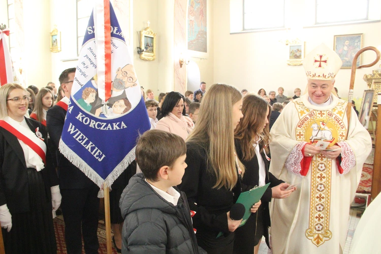 Dulcza Wielka. Nadanie szkole imienia