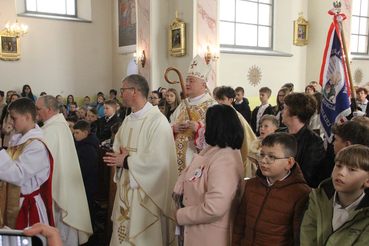 Dulcza Wielka. Nadanie szkole imienia